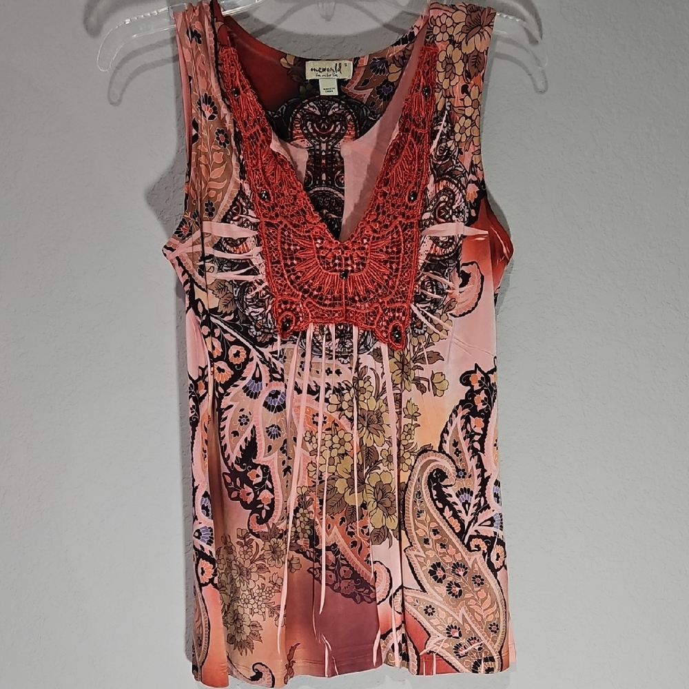 EUC Oneworld Sleeveless Crochet-Trim Paisley Boho Tank Top in Coral Pink